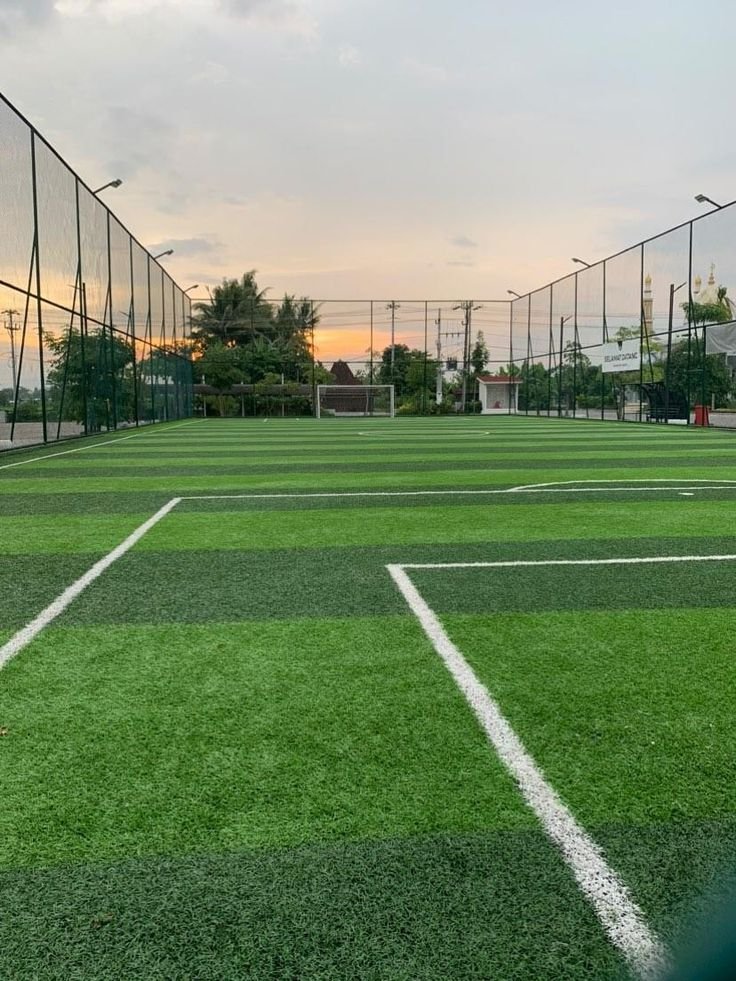 أرضيات ملاعب رياضية