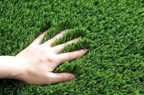 عشب صناعي لملاعب كرة القدم بالرياض