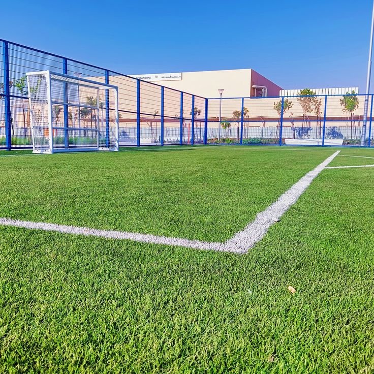 ملعب بادل حديث بالرياض