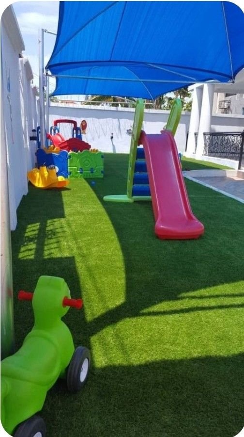 ملعب أطفال حديث بالرياض