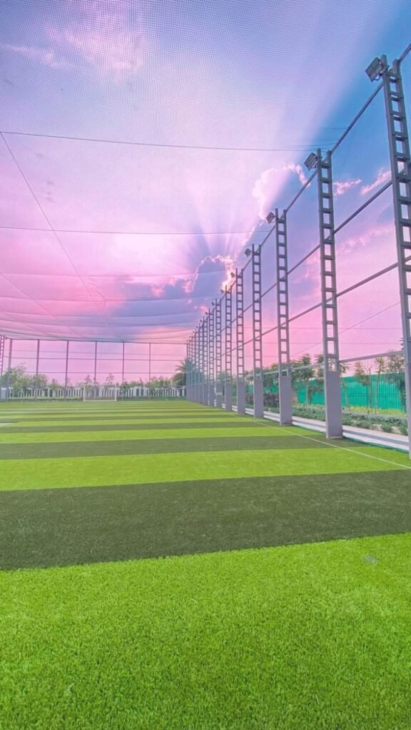 إنشاء ملاعب خماسية بالرياض